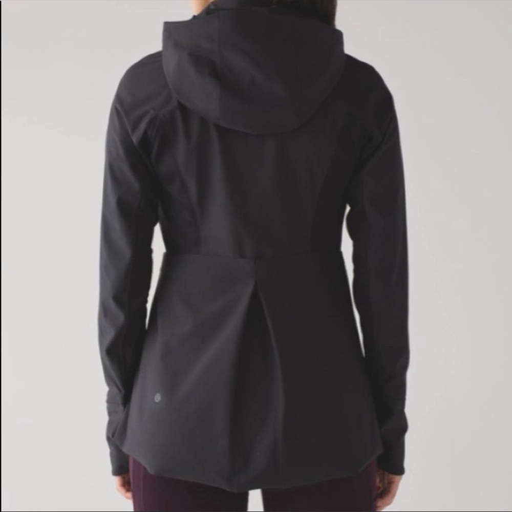Lululemon Sleet Sprinter Jacket size 10